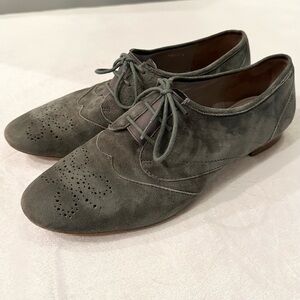 Le Saunda Gray Suede Leather Oxford Shoe Flat Lace Up Womens 9 office classic